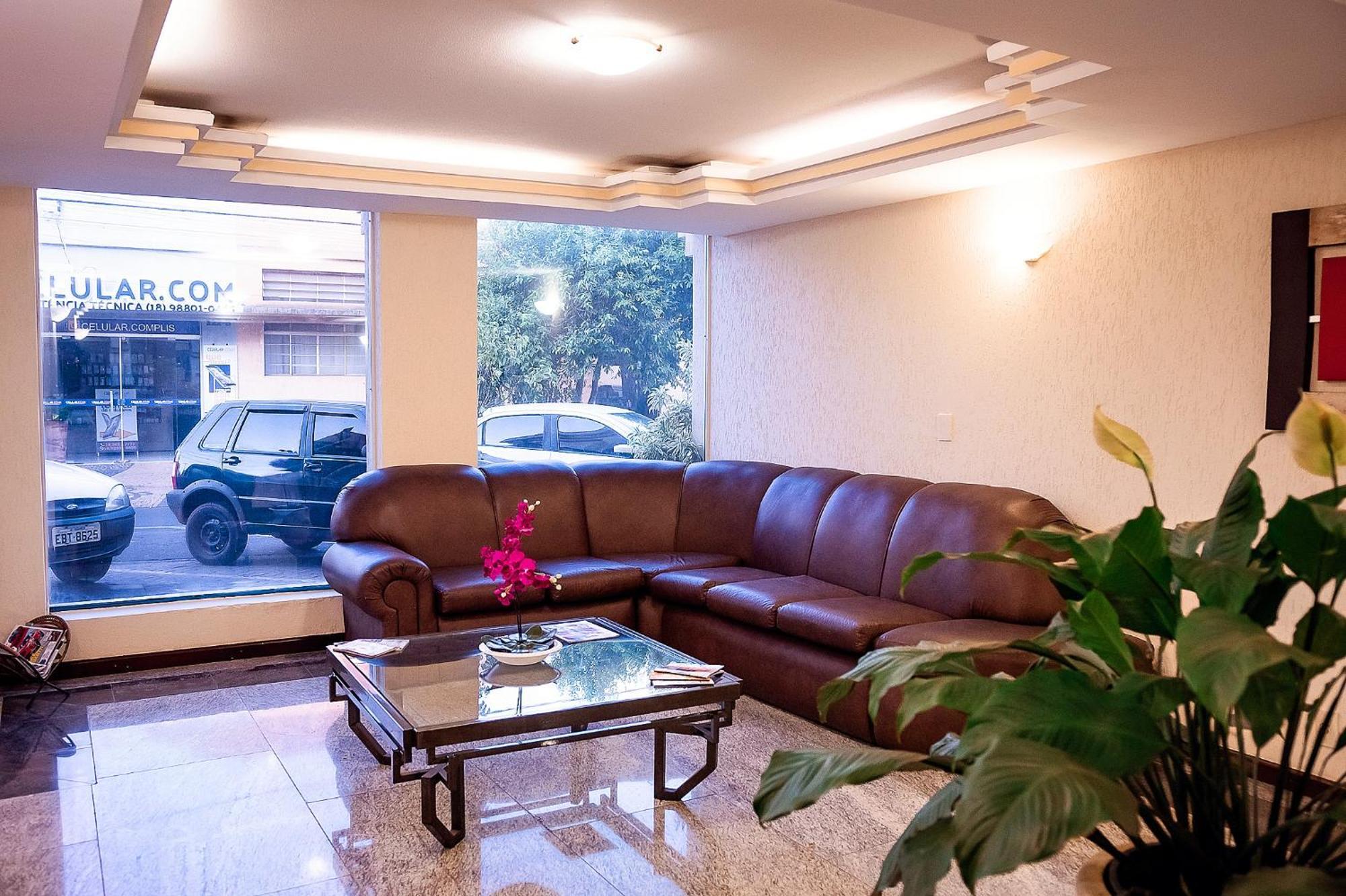 Sakr Hotel Penápolis 外观 照片