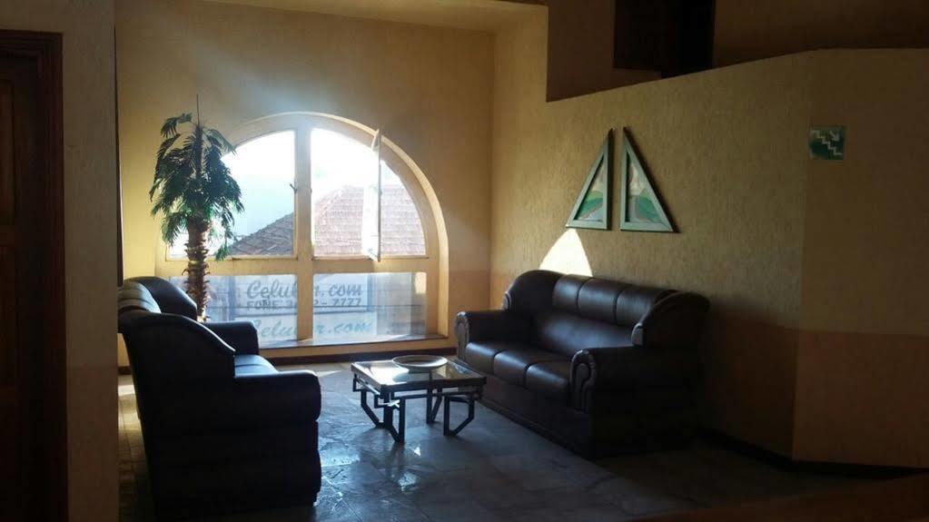 Sakr Hotel Penápolis 外观 照片